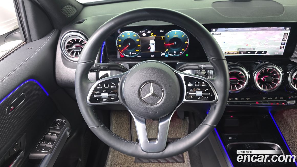 Mercedes-Benz GLB-Class 2022