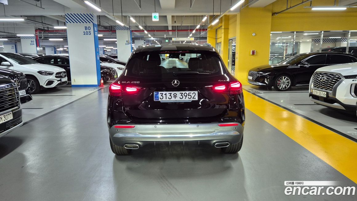 Mercedes-Benz GLA-Class 2026