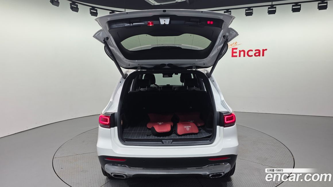 Mercedes-Benz GLB-Class 2022