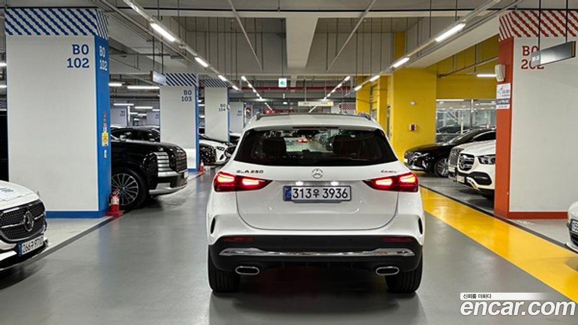 Mercedes-Benz GLA-Class 2026