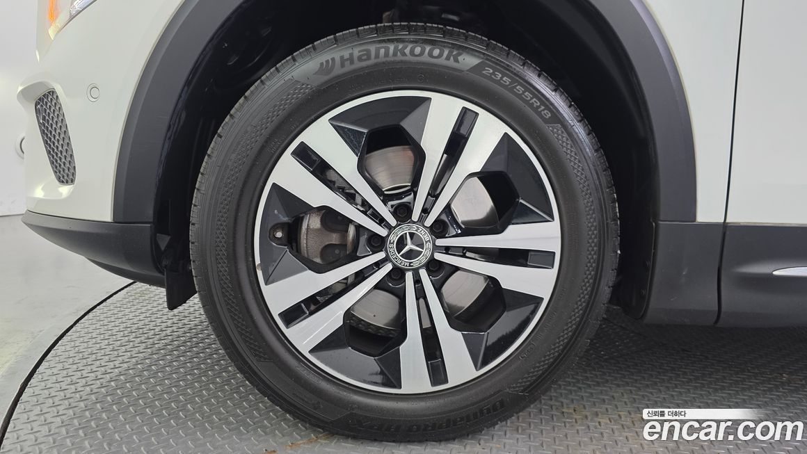 Mercedes-Benz GLB-Class 2022