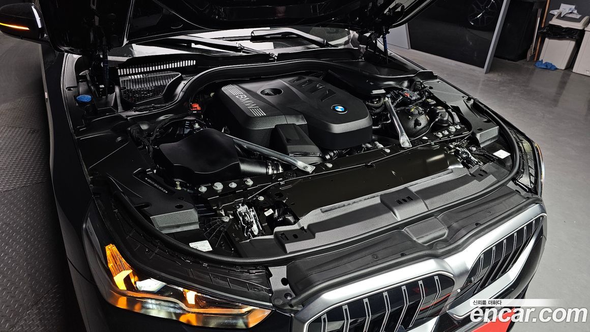 BMW 5-Series 2025