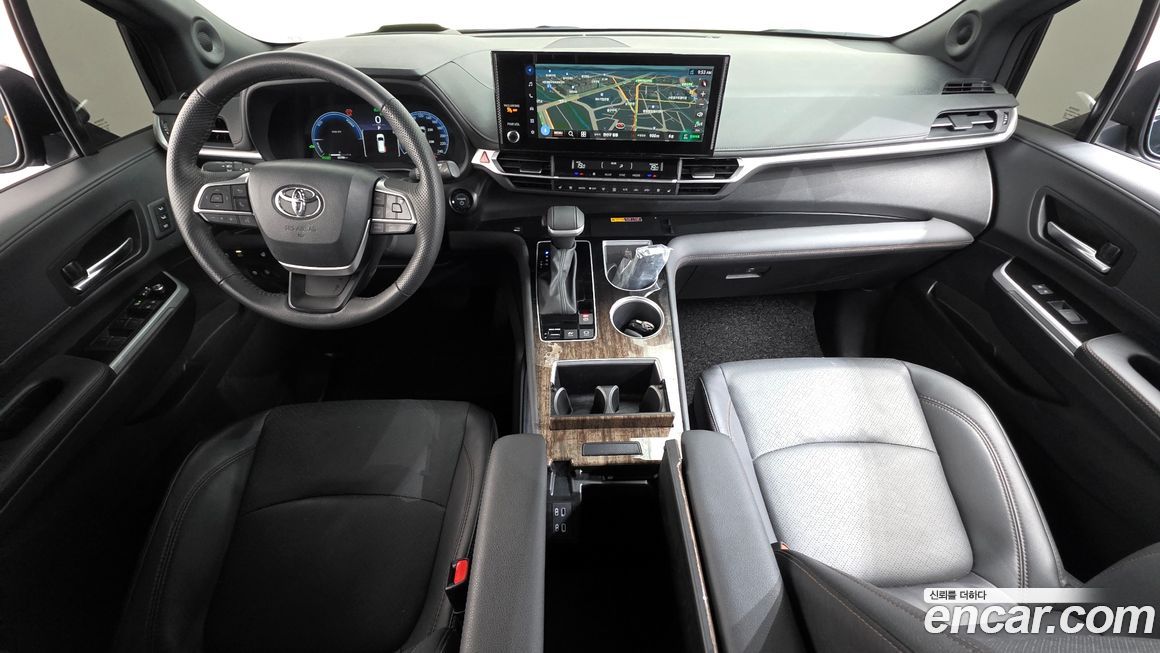 Toyota Sienna 2025