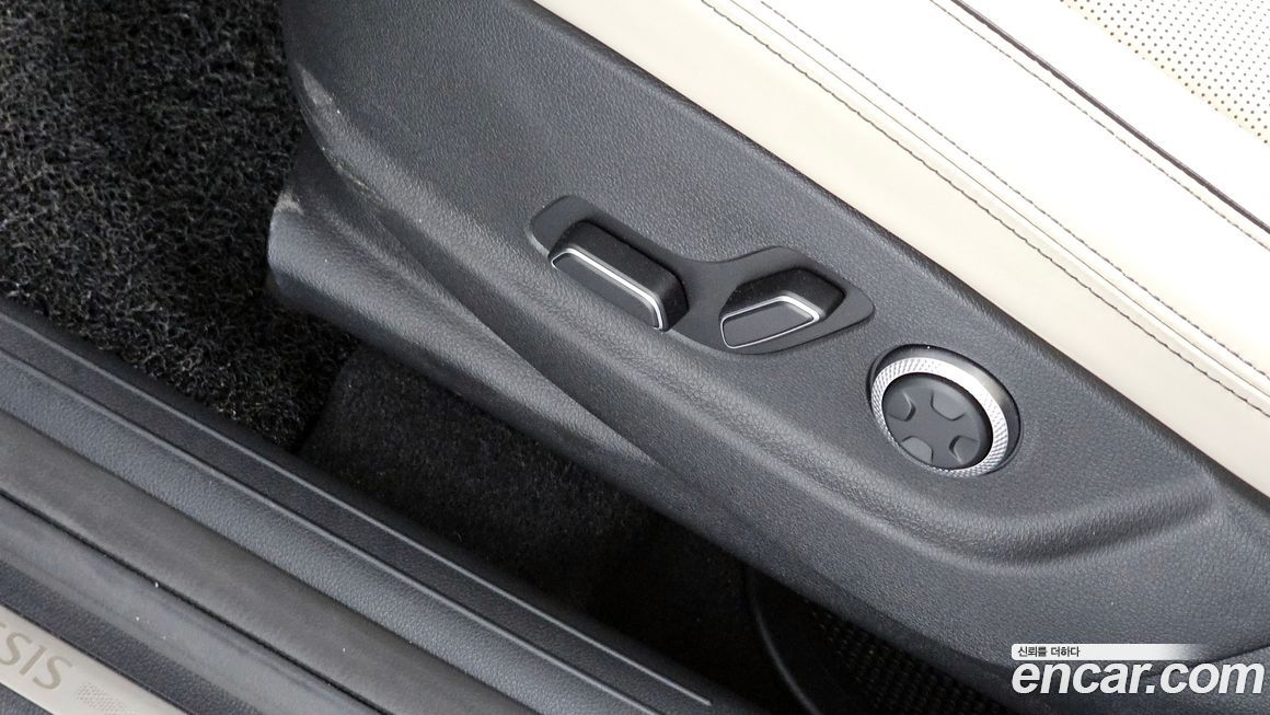 Genesis GV70 2026