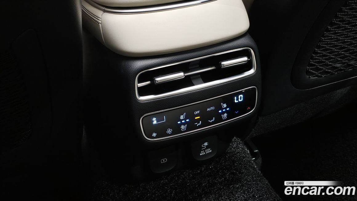 Genesis GV70 2026