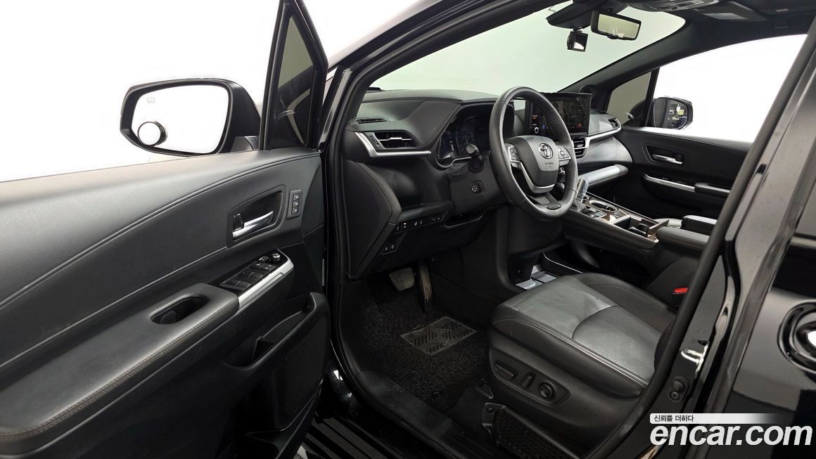 Toyota Sienna 2025