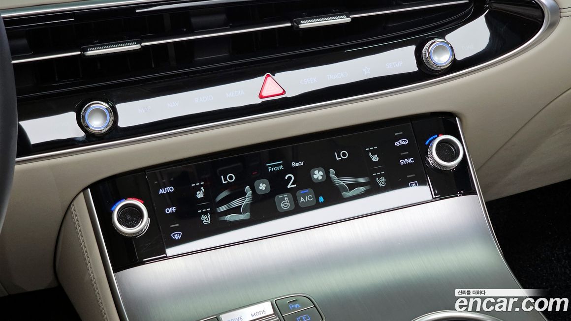 Genesis GV70 2026
