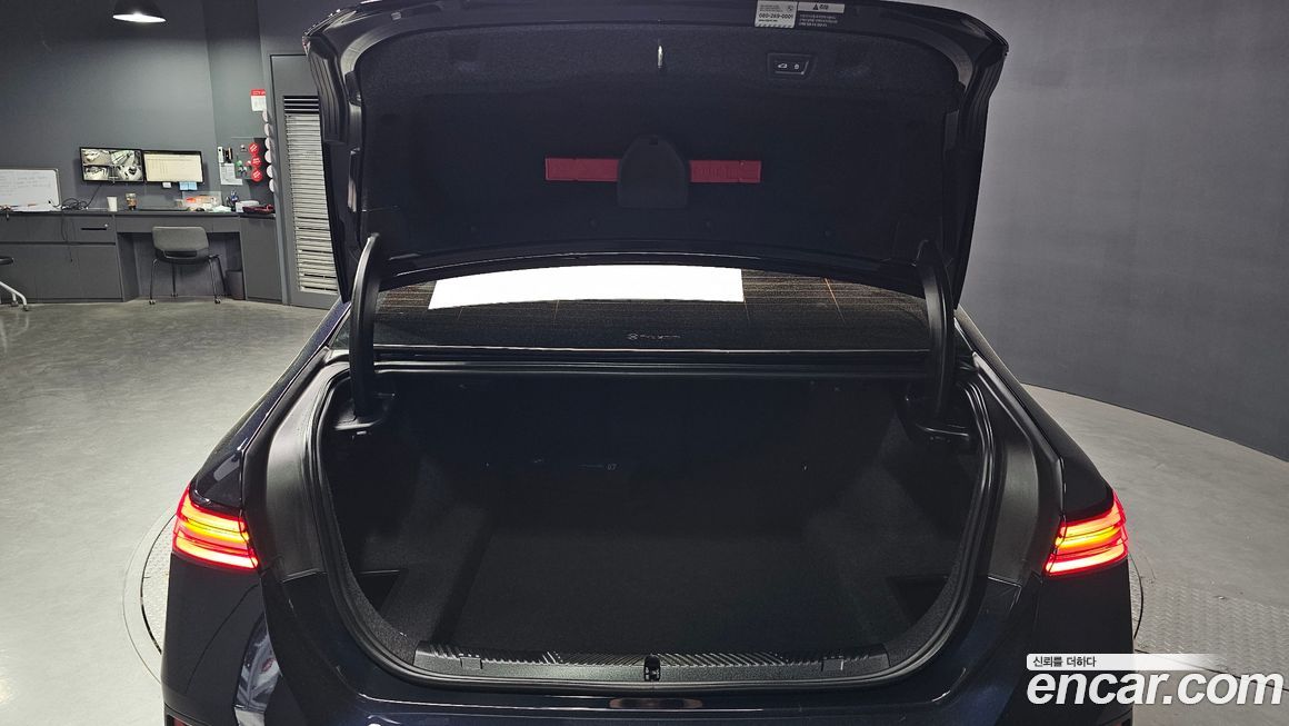 BMW 5-Series 2025