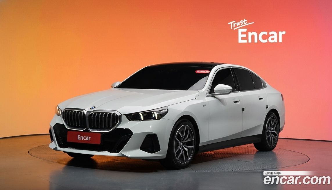 BMW 5-Series 2024