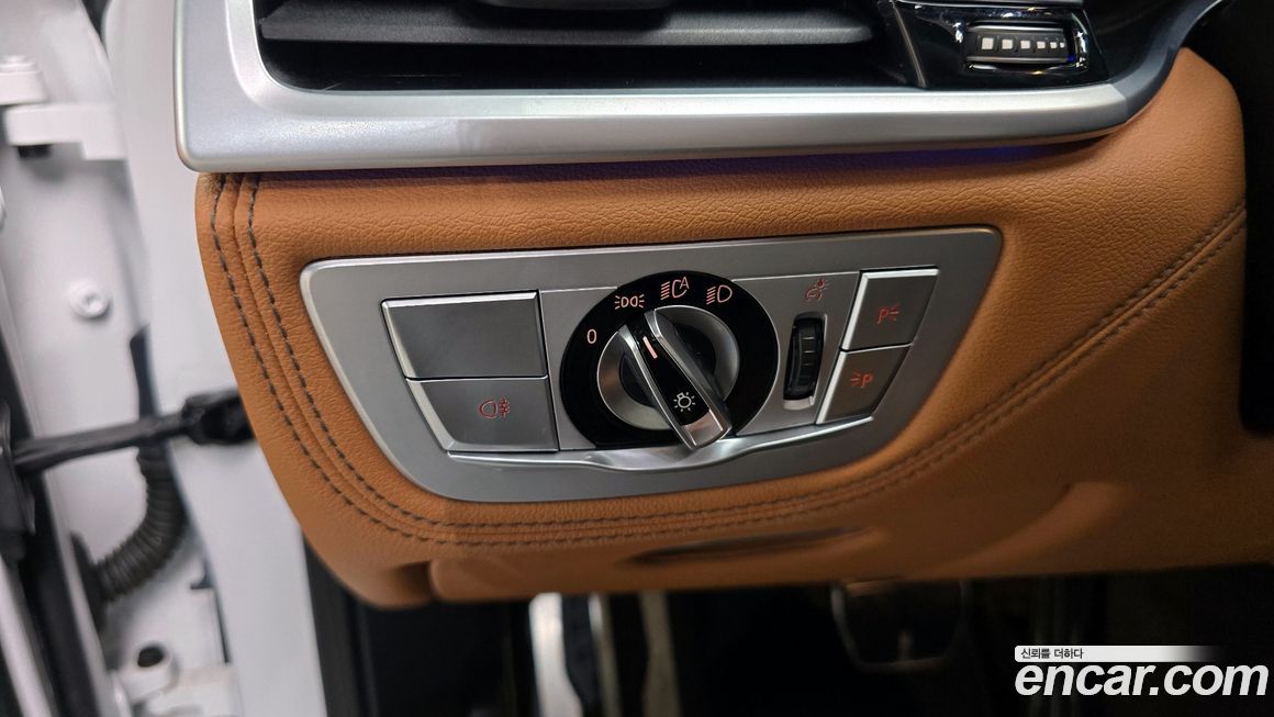 BMW 7-Series 2021