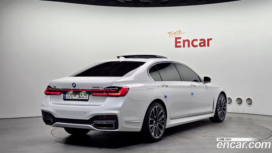 BMW 7-Series 2021