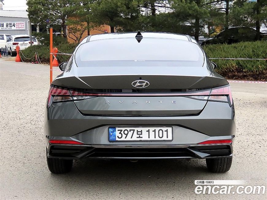Hyundai AVANTE 2023