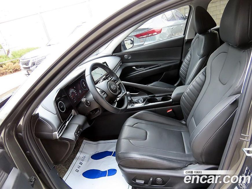 Hyundai AVANTE 2023