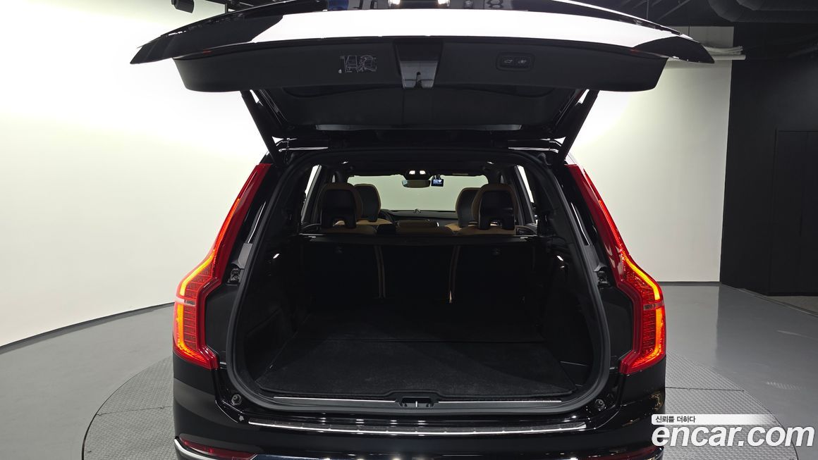 Volvo XC90 2024