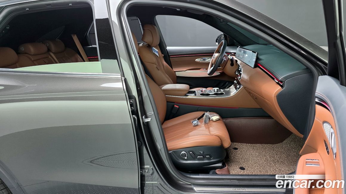 Genesis GV70 2025