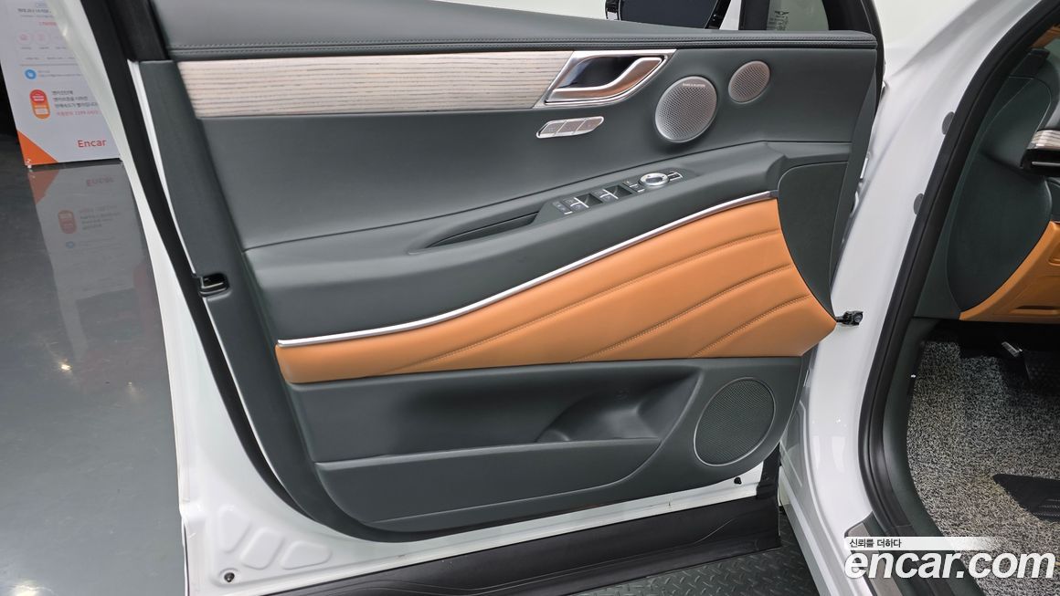 Genesis GV80 2025