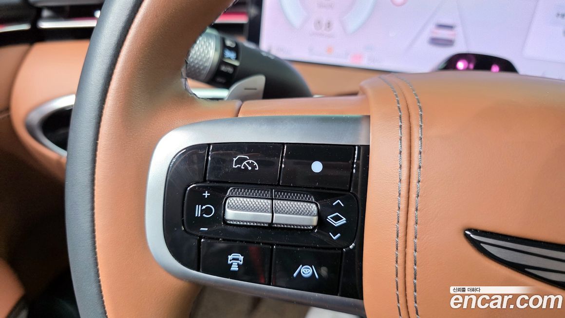 Genesis GV70 2025
