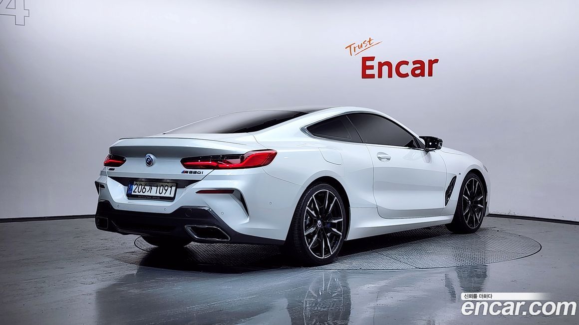BMW 8-Series 2022