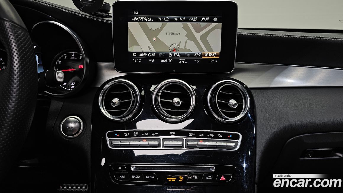 Mercedes-Benz GLC-Class 2019