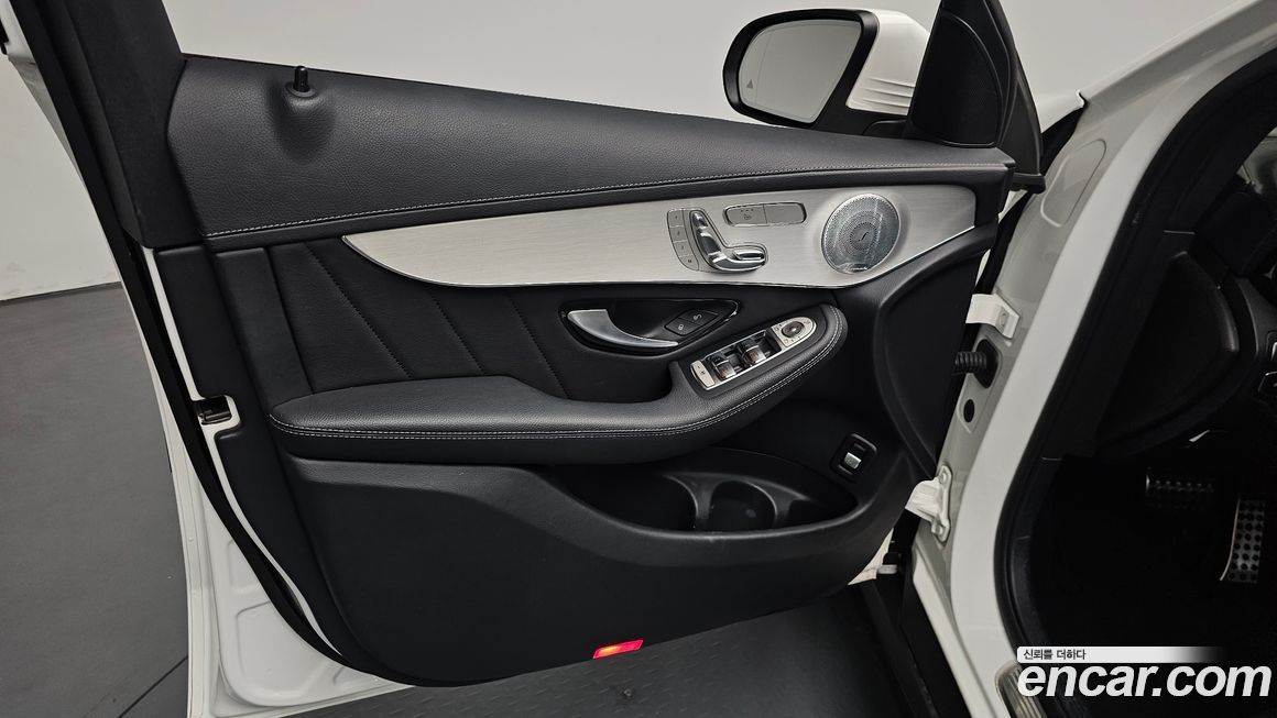 Mercedes-Benz GLC-Class 2019