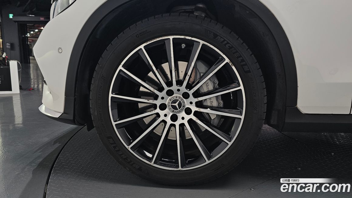 Mercedes-Benz GLC-Class 2019