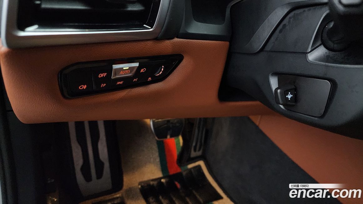 BMW 8-Series 2022