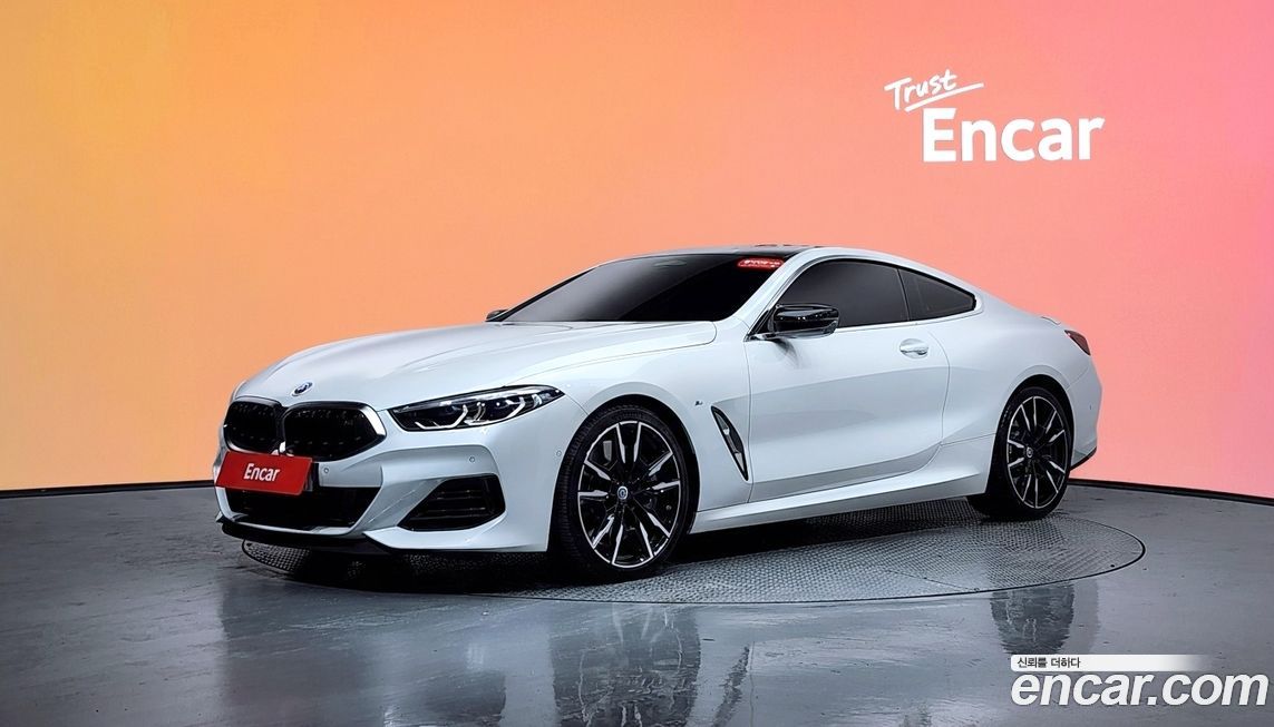 BMW 8-Series 2022