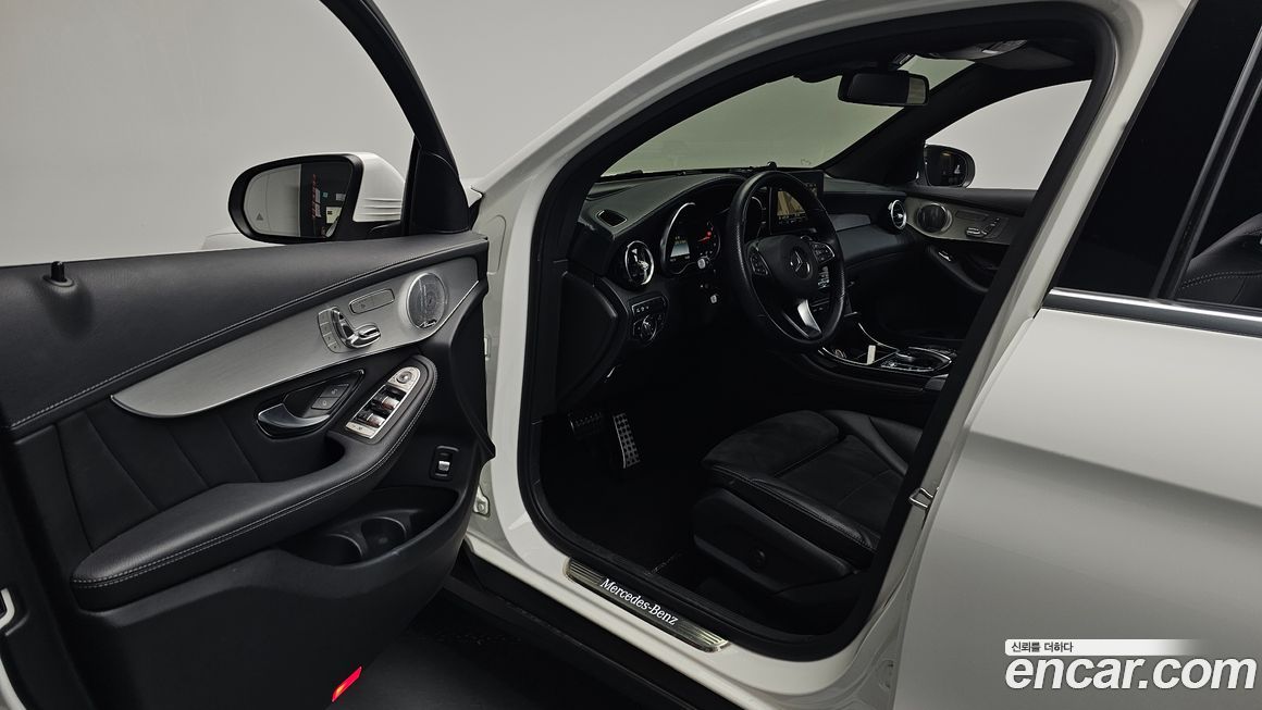 Mercedes-Benz GLC-Class 2019