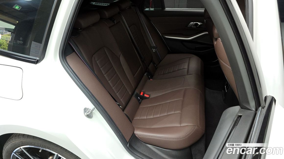 BMW 3-Series 2025
