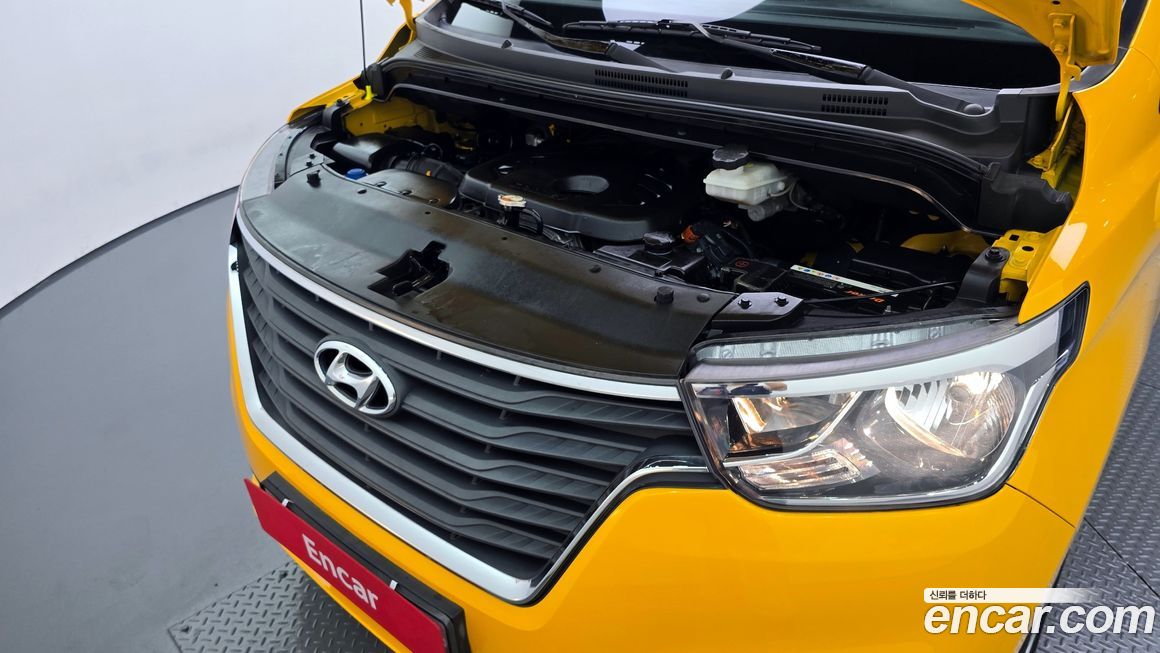 Hyundai Starex 2019