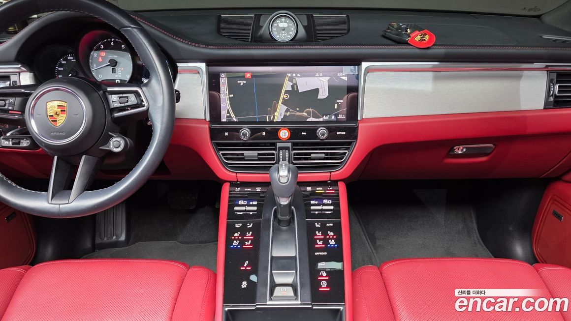 Porsche Macan 2023