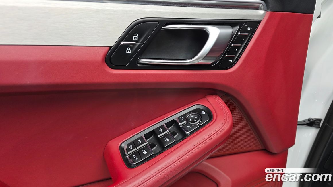 Porsche Macan 2023