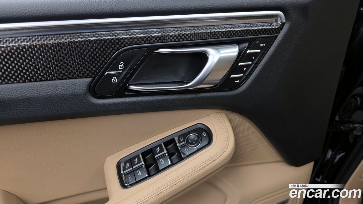 Porsche Macan 2024