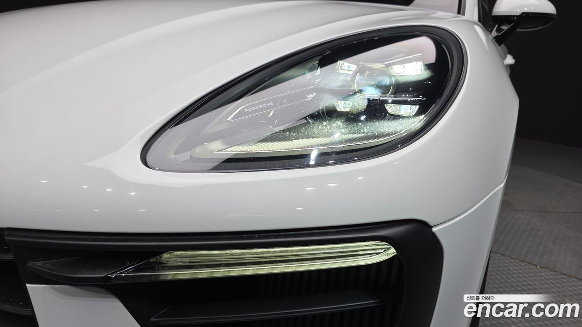 Porsche Macan 2023