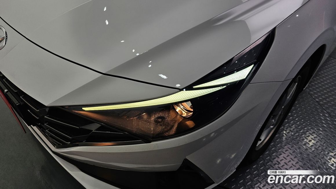 Hyundai AVANTE 2021
