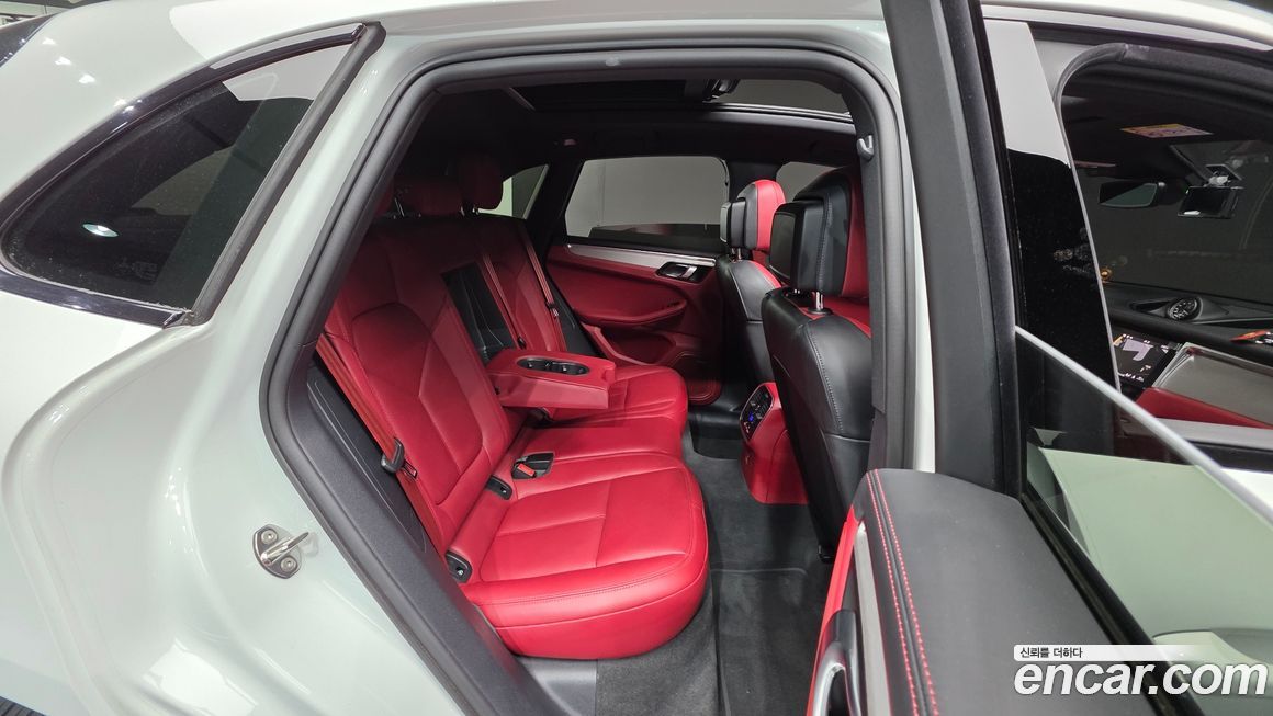 Porsche Macan 2023