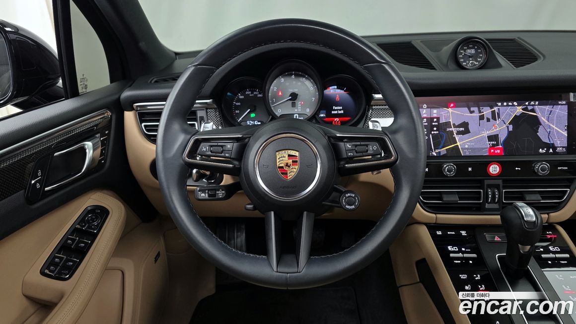 Porsche Macan 2024