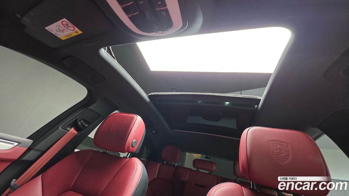 Porsche Macan 2023