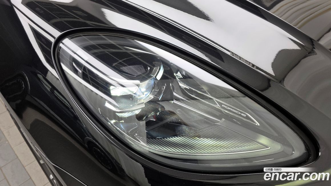 Porsche Macan 2024