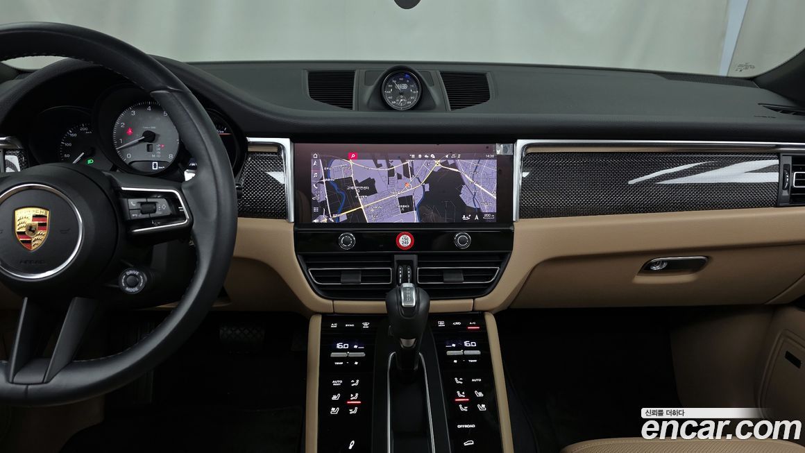 Porsche Macan 2024