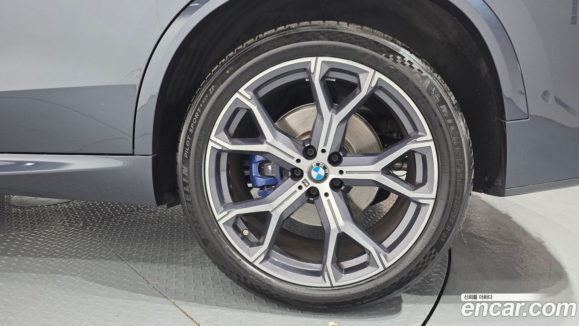 BMW X5 2022