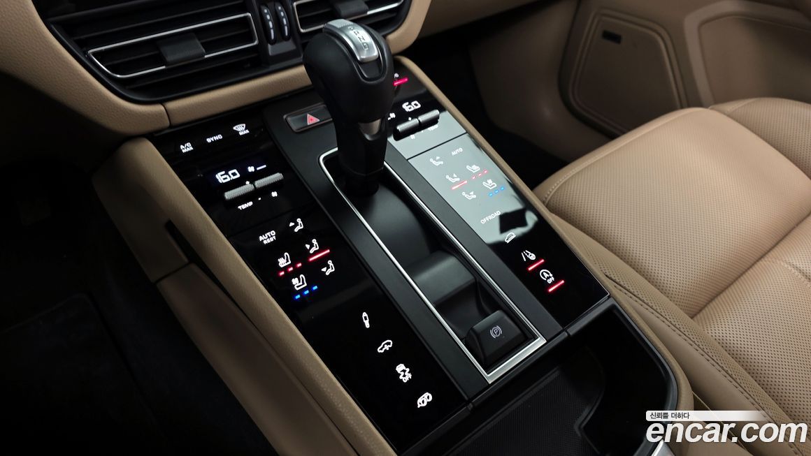 Porsche Macan 2024