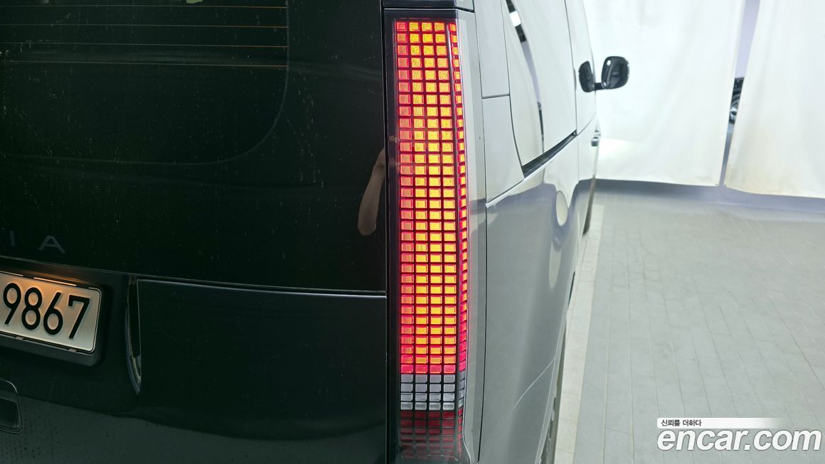 Hyundai Staria 2022