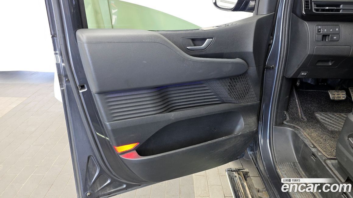 Hyundai Staria 2022