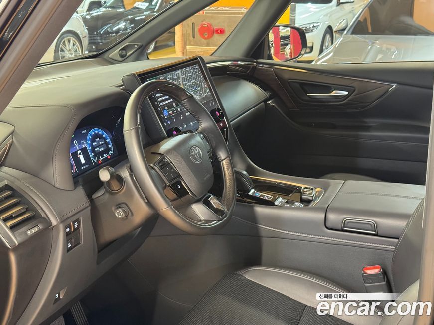 Toyota Alphard 2024