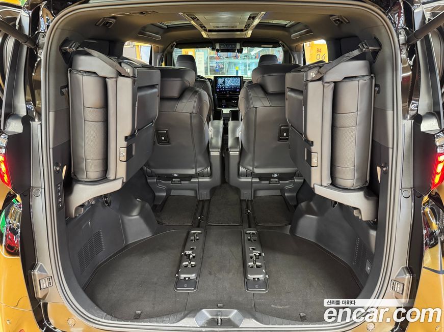 Toyota Alphard 2024
