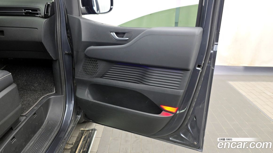 Hyundai Staria 2022