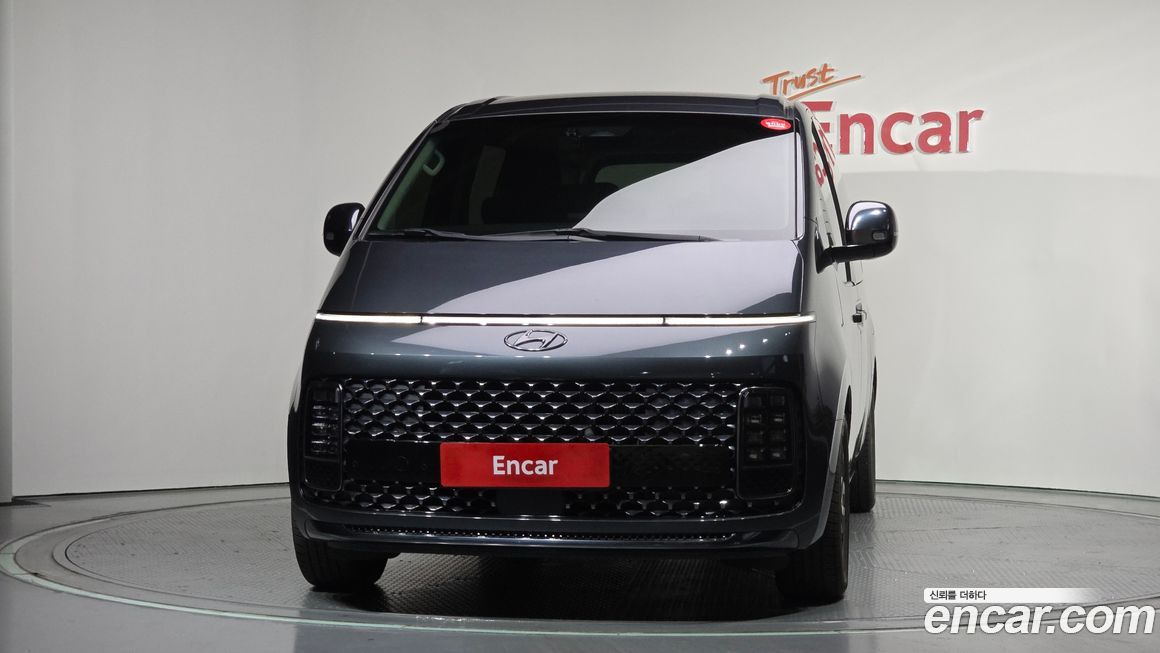 Hyundai Staria 2022