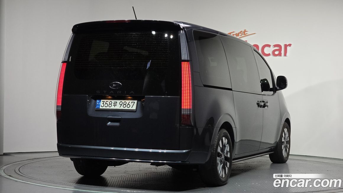 Hyundai Staria 2022