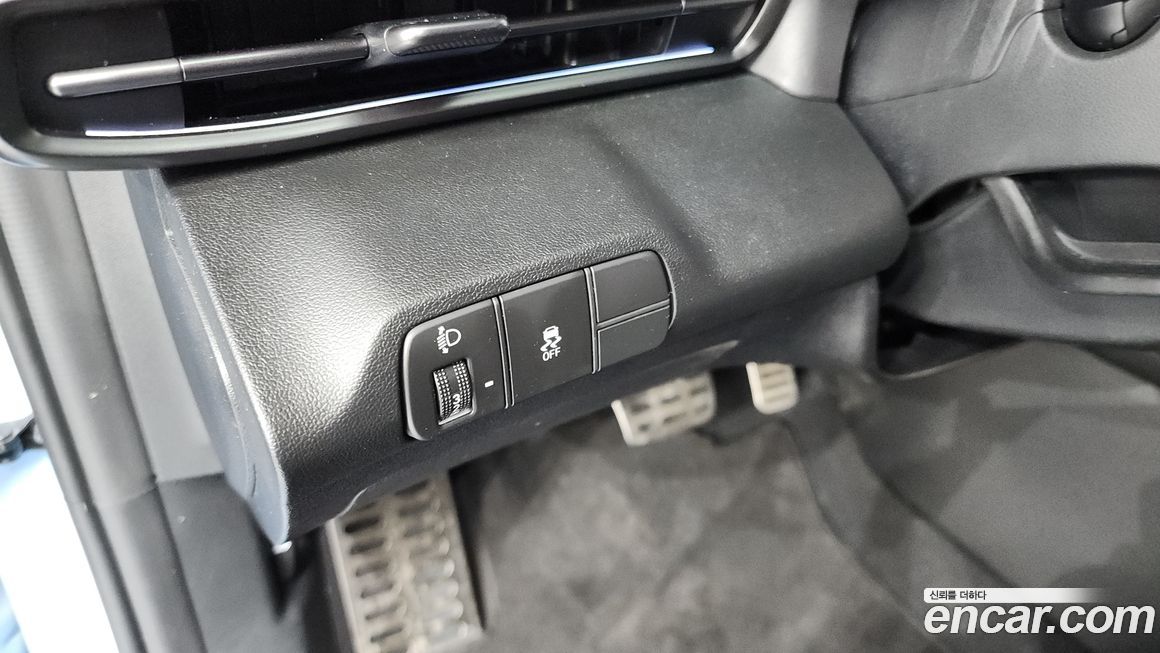 Hyundai AVANTE 2024